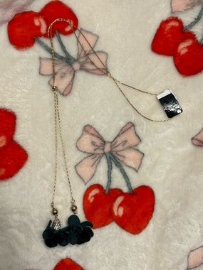Delicate Green Floral Drop Necklace